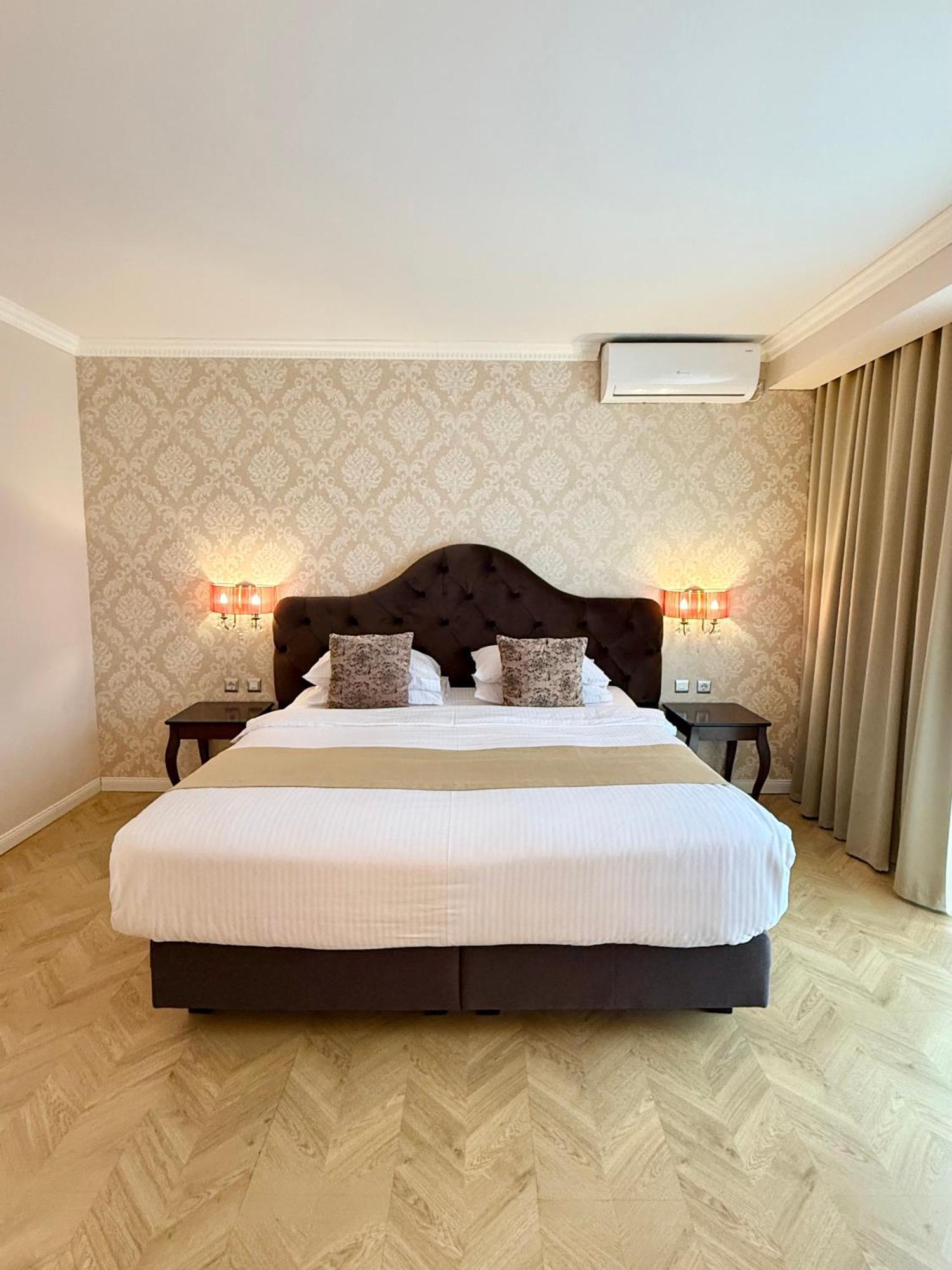 Hotel Krystal Boutique Mansion Hunedoara Exterior foto
