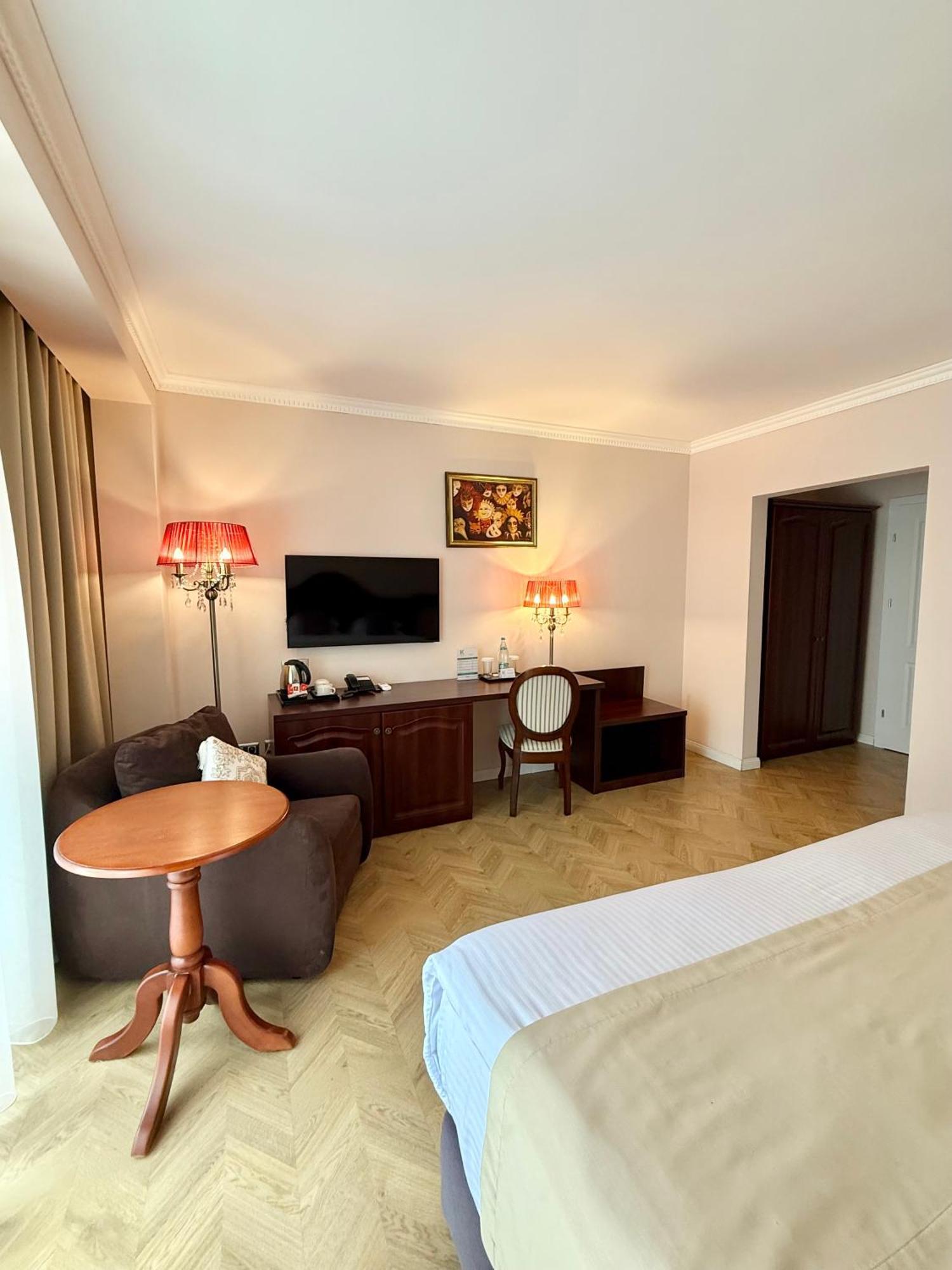 Hotel Krystal Boutique Mansion Hunedoara Exterior foto
