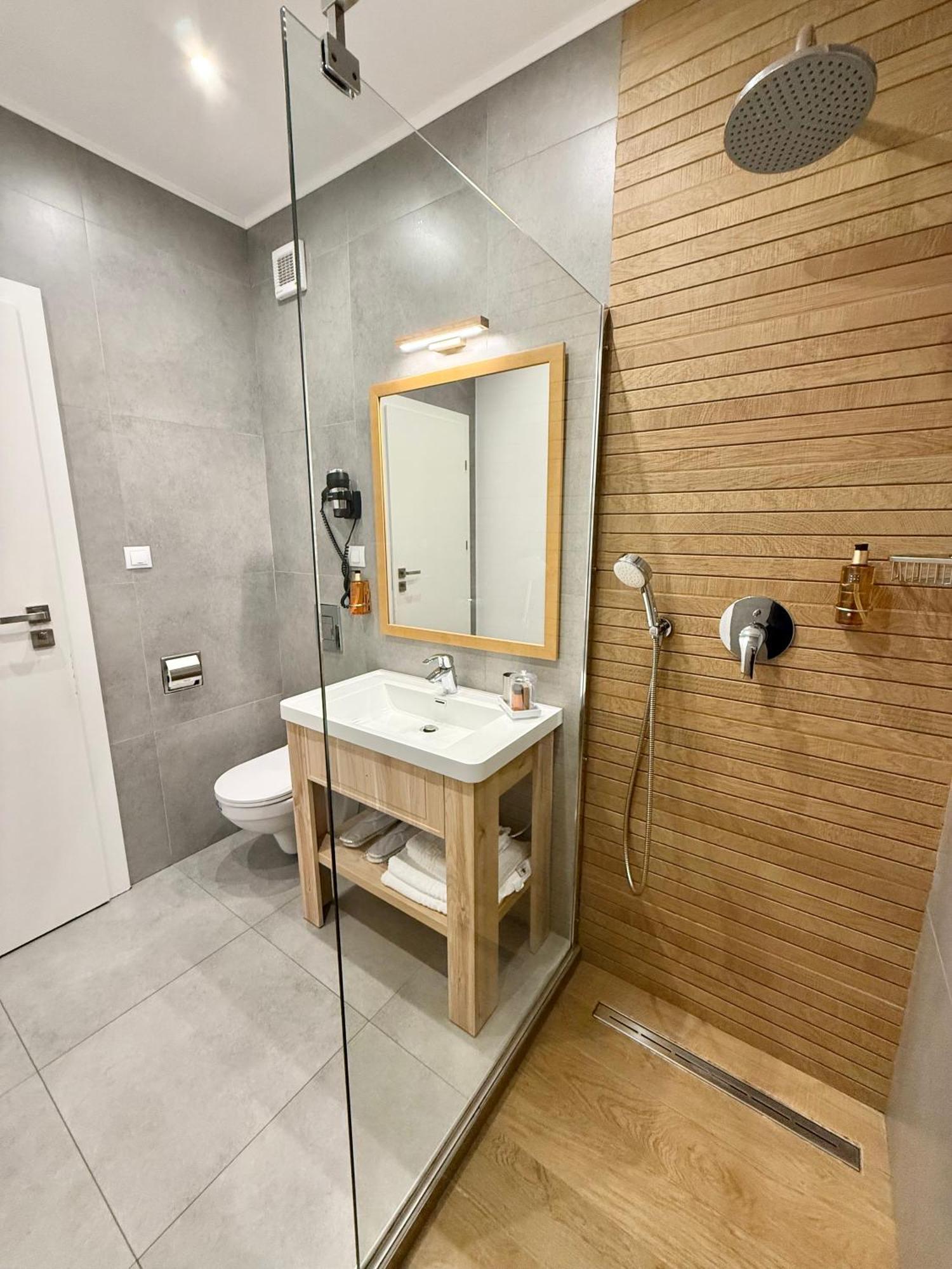 Hotel Krystal Boutique Mansion Hunedoara Exterior foto