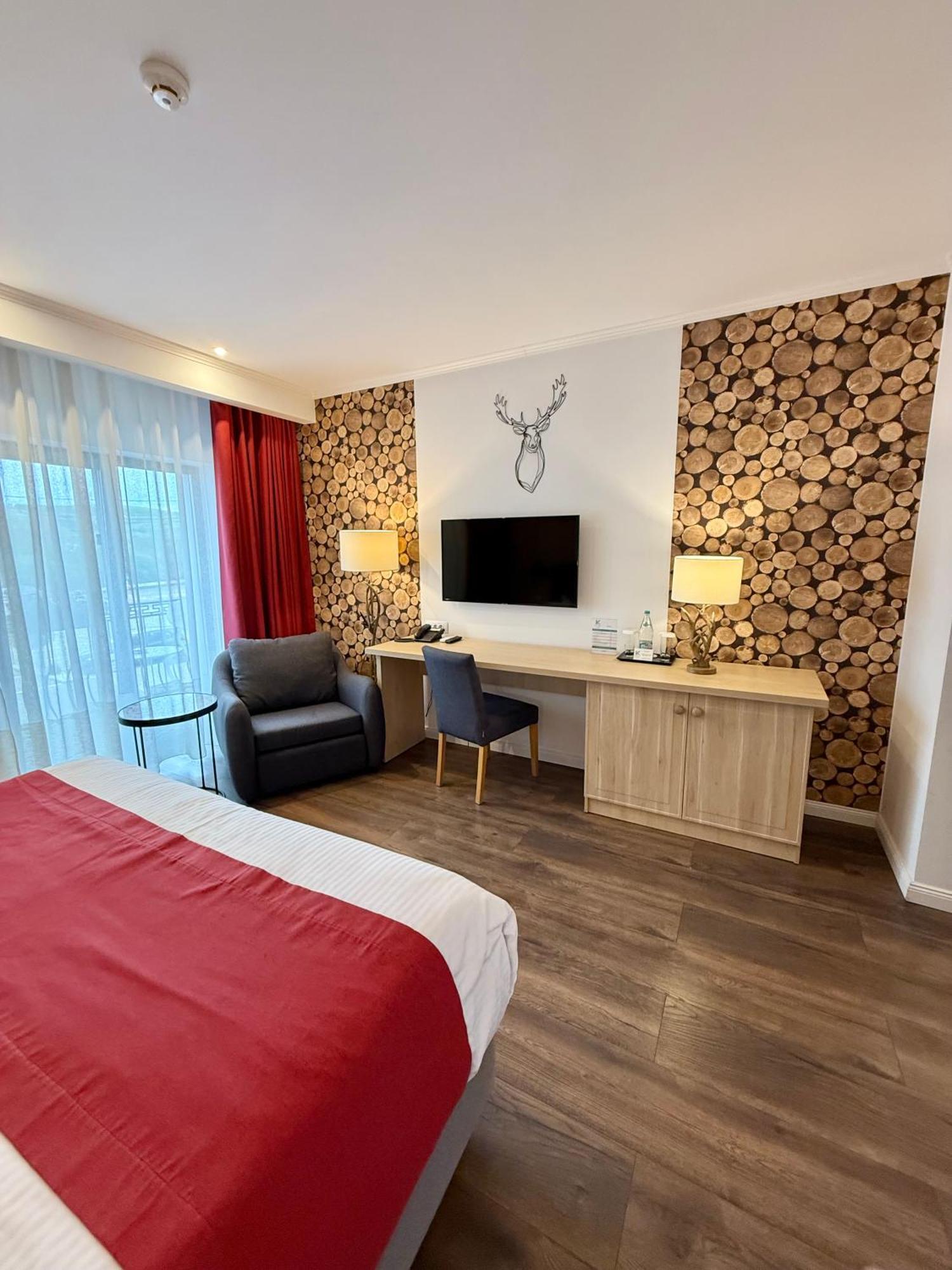 Hotel Krystal Boutique Mansion Hunedoara Exterior foto